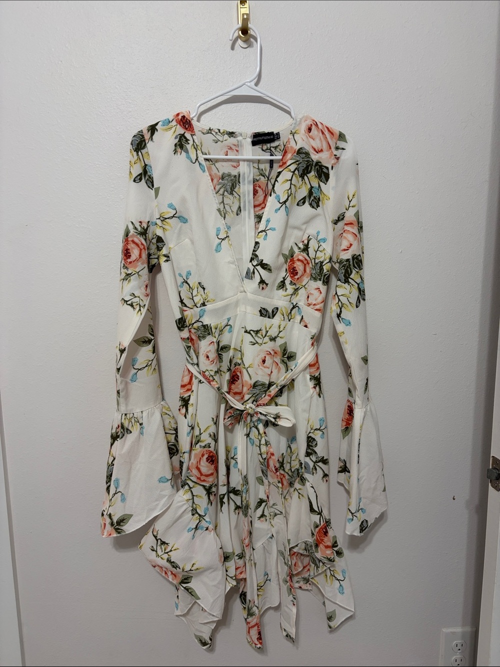 PrettyLittleThing White Floral Long Sleeve Tie-Waist Dress